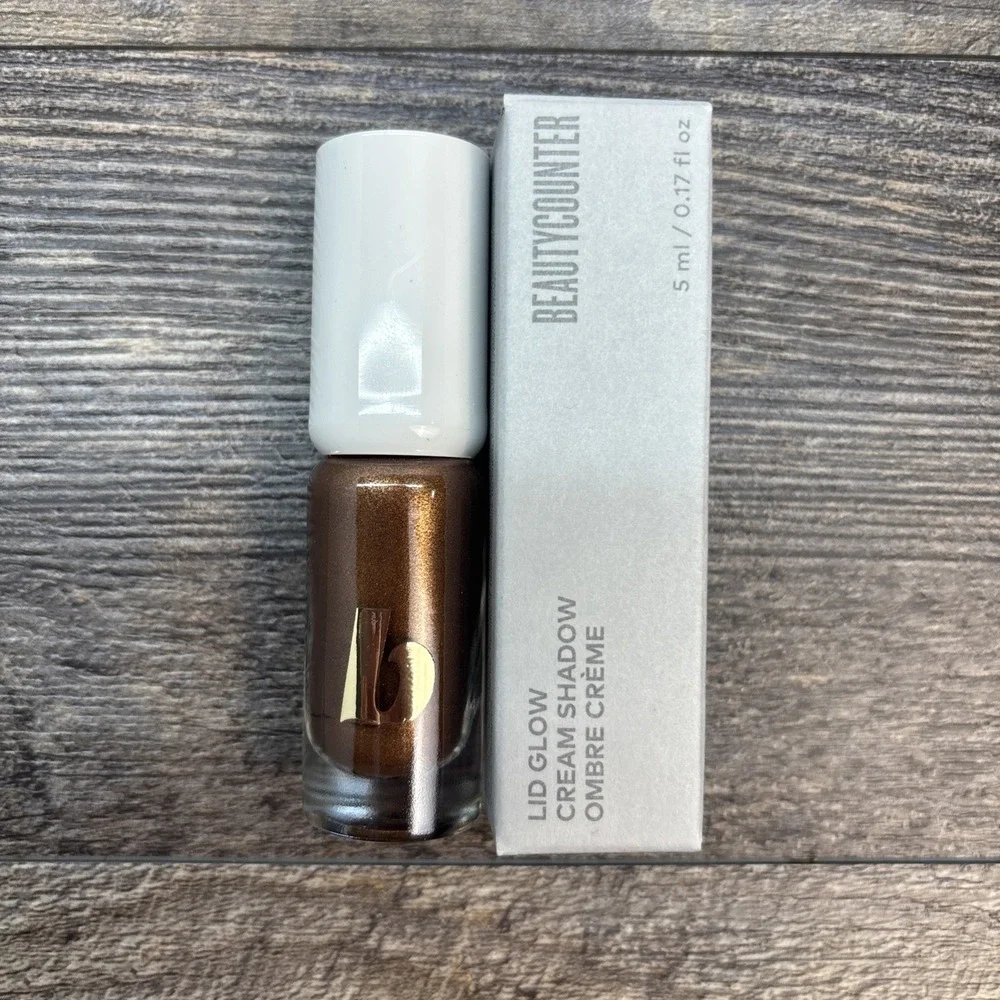 beautycounter lid glow